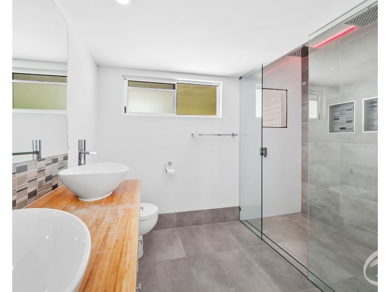 10 McGuigan Street, Earlville QLD 4870