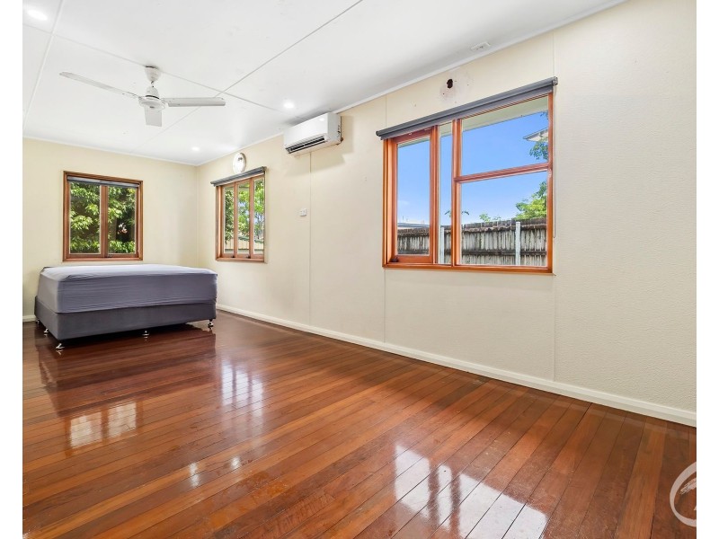 10 McGuigan Street, Earlville QLD 4870