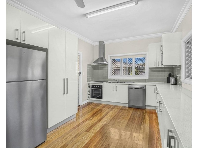 4 Harris Street, Parramatta Park QLD 4870