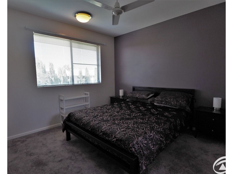 10/349-351 Lake Street, Cairns North QLD 4870