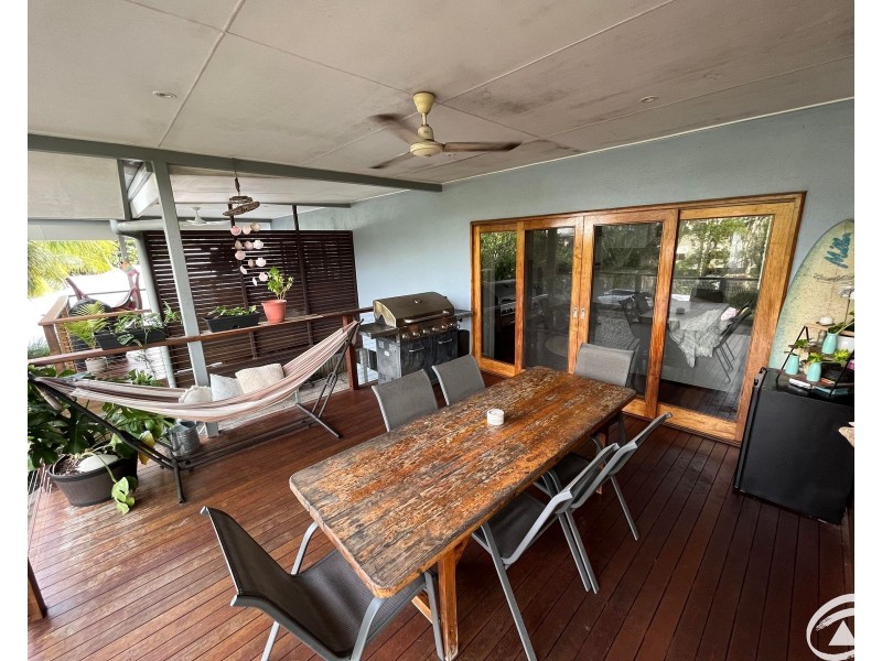 2/3 Guava Street, Holloways Beach QLD 4878