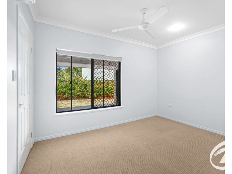 7 Tradewinds Close, Redlynch QLD 4870