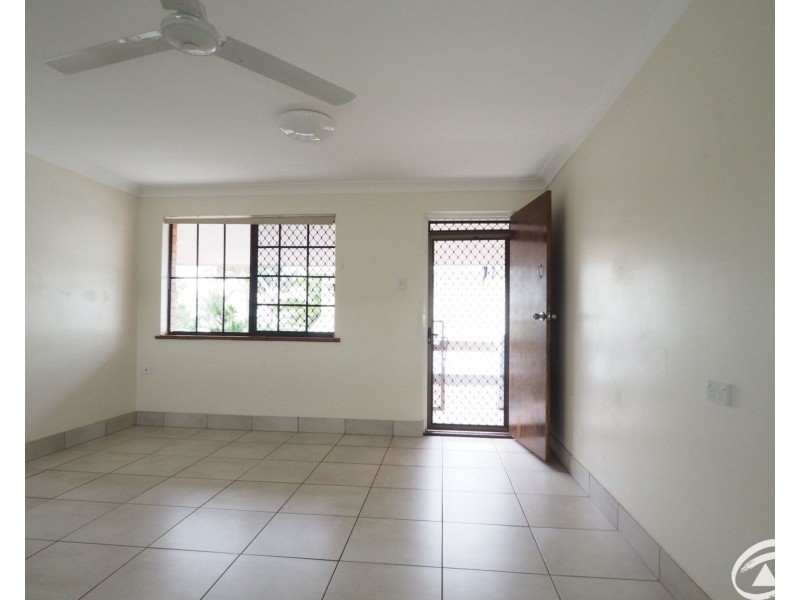 9/688 Bruce Highway, Woree QLD 4868