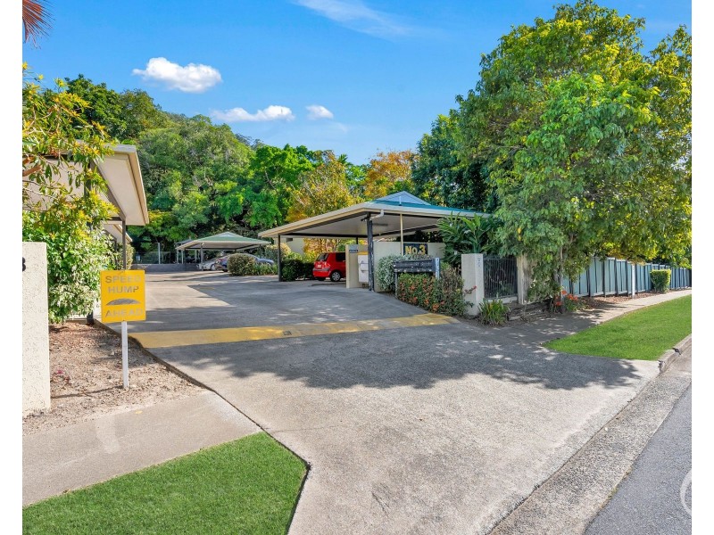 16/3-9 Stratford Parade, Stratford QLD 4870