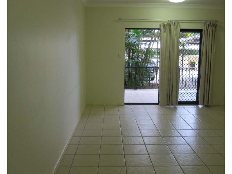 16/3-9 Stratford Parade, Stratford QLD 4870