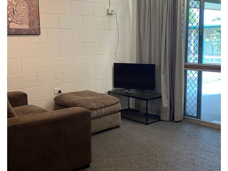 7/379-385 Mayers Street, Edge Hill QLD 4870