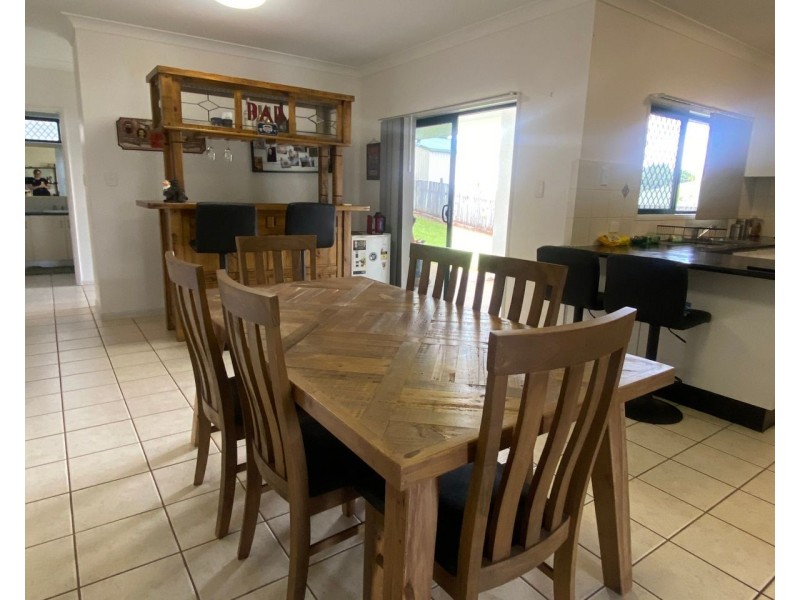 18 Caesar Street, Bentley Park QLD 4869