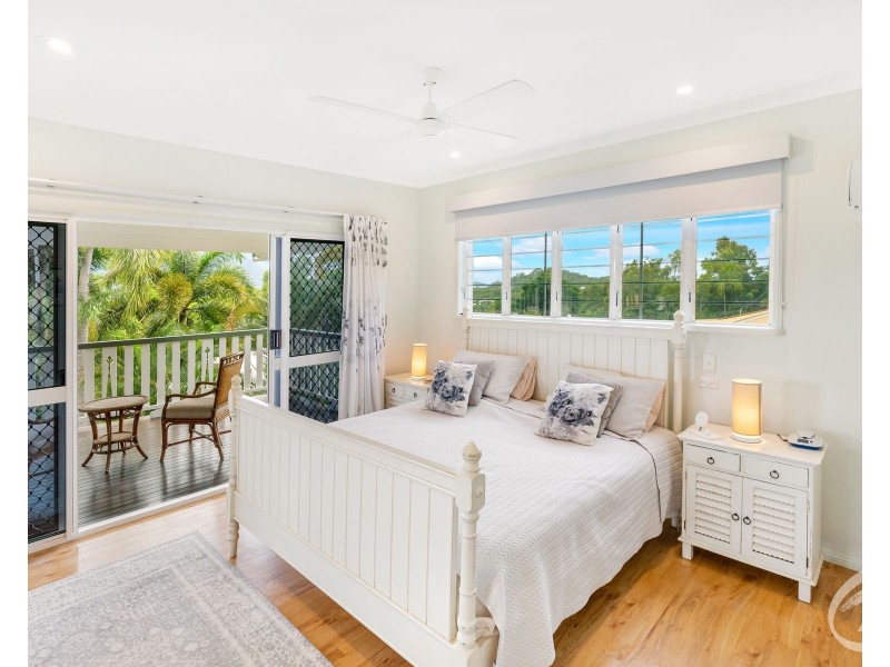1 Saidor Close, Trinity Beach QLD 4879