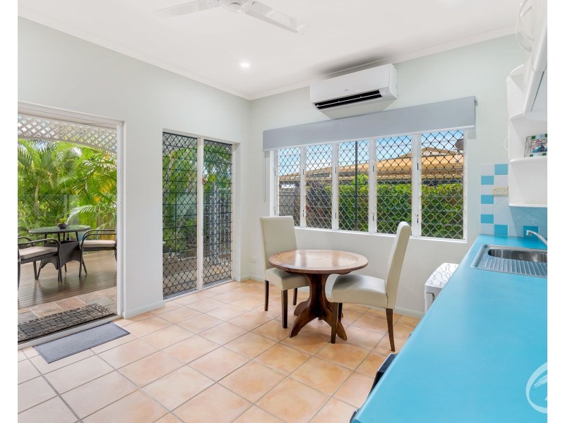 1 Saidor Close, Trinity Beach QLD 4879