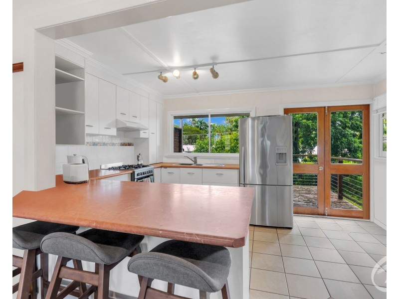 7 Hill Street, Manunda QLD 4870