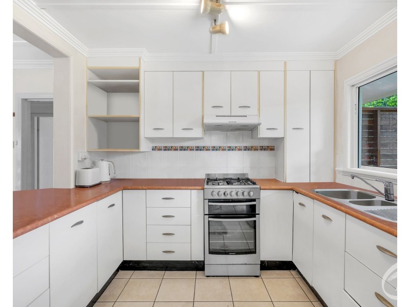 7 Hill Street, Manunda QLD 4870