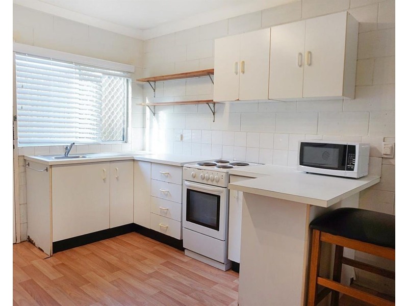 4/118 Pease Street, Manoora QLD 4870