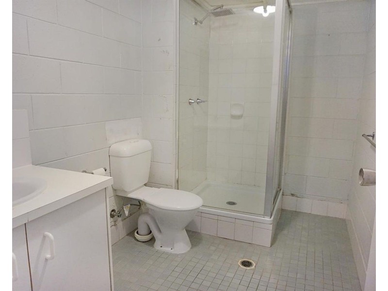 4/118 Pease Street, Manoora QLD 4870