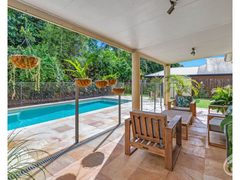 15 Tradewinds Close, Redlynch QLD 4870
