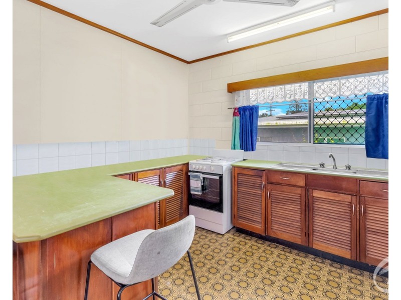1 & 2/1 Spartan Close, Edmonton QLD 4869