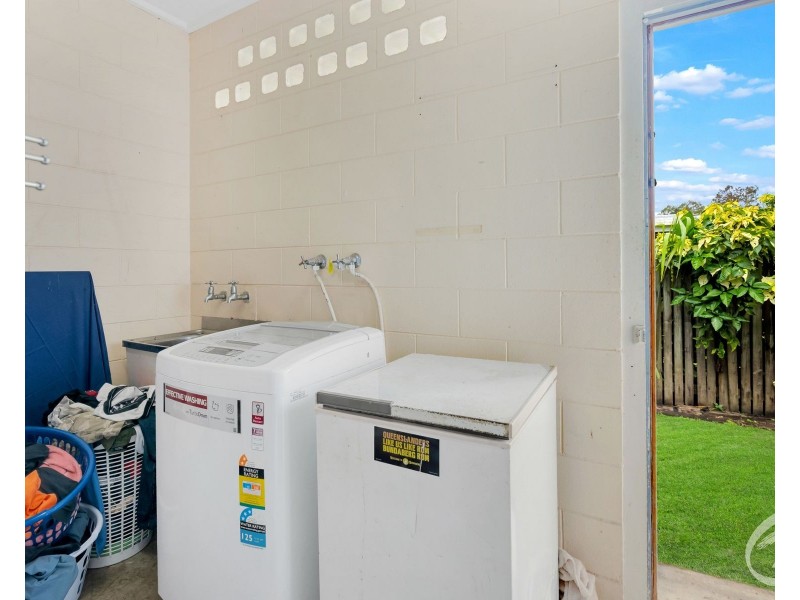 1 & 2/1 Spartan Close, Edmonton QLD 4869