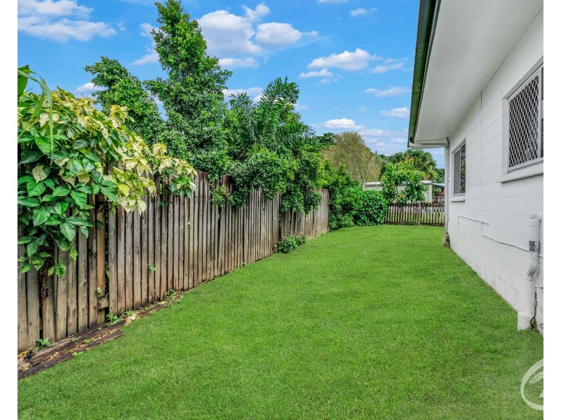 1 & 2/1 Spartan Close, Edmonton QLD 4869