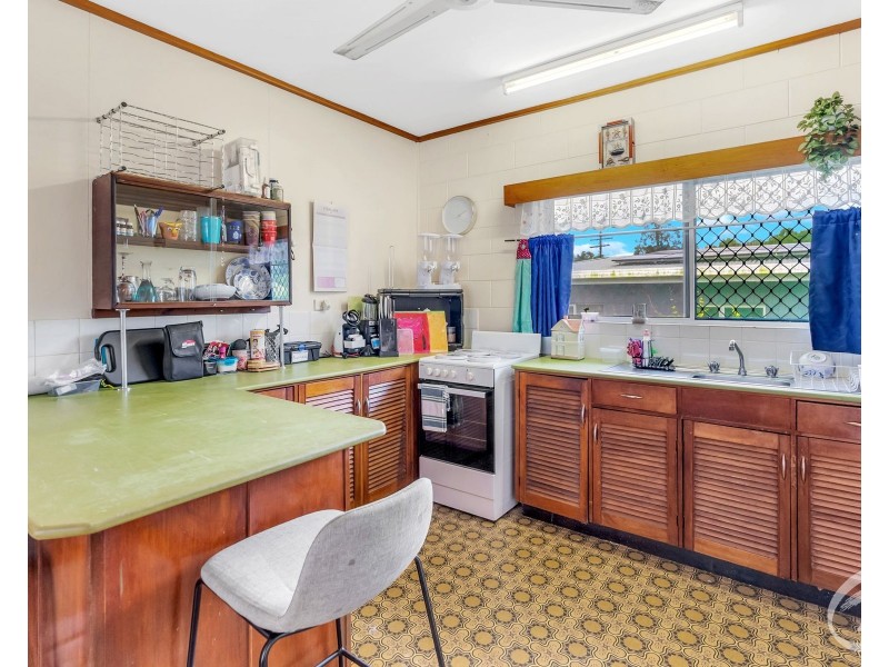 1 & 2/1 Spartan Close, Edmonton QLD 4869