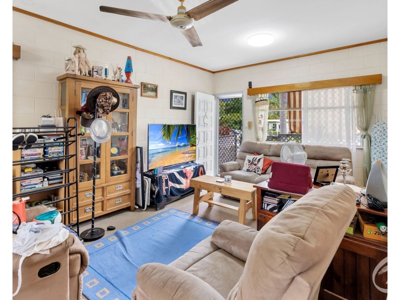 1 & 2/1 Spartan Close, Edmonton QLD 4869