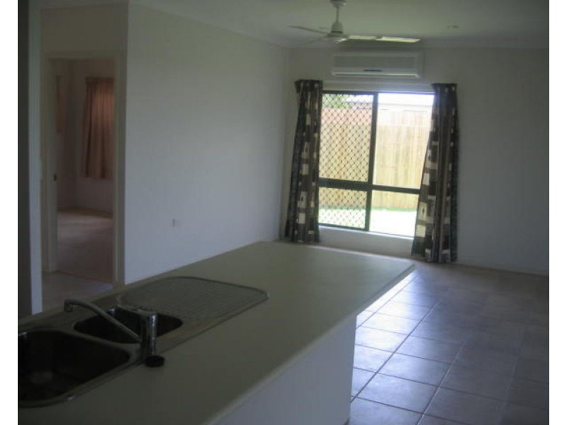 8 Laidley Street, Edmonton QLD 4869