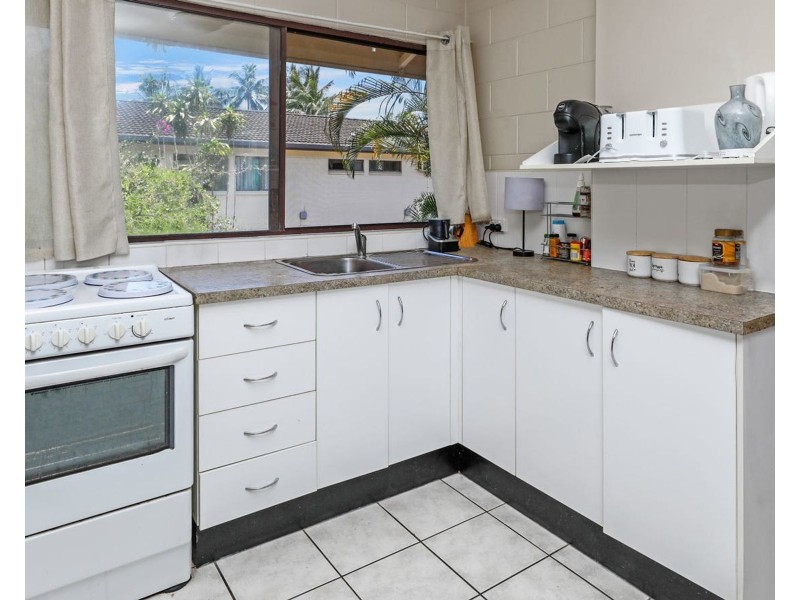 27/5 Fisk Street, Westcourt QLD 4870