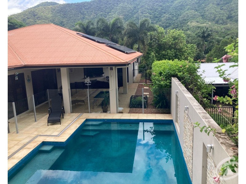 19 Fairley Street, Redlynch QLD 4870