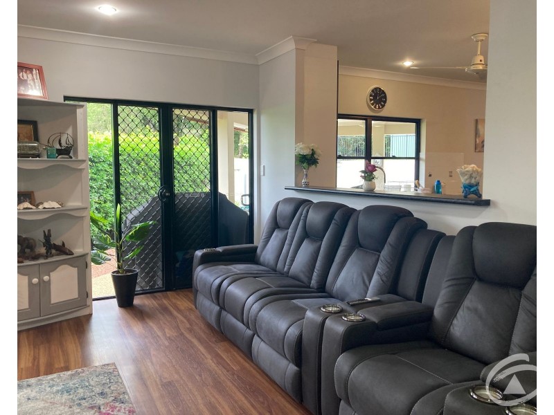 19 Fairley Street, Redlynch QLD 4870