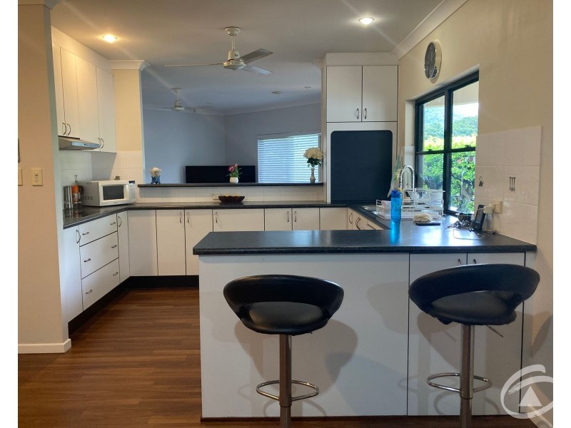 19 Fairley Street, Redlynch QLD 4870