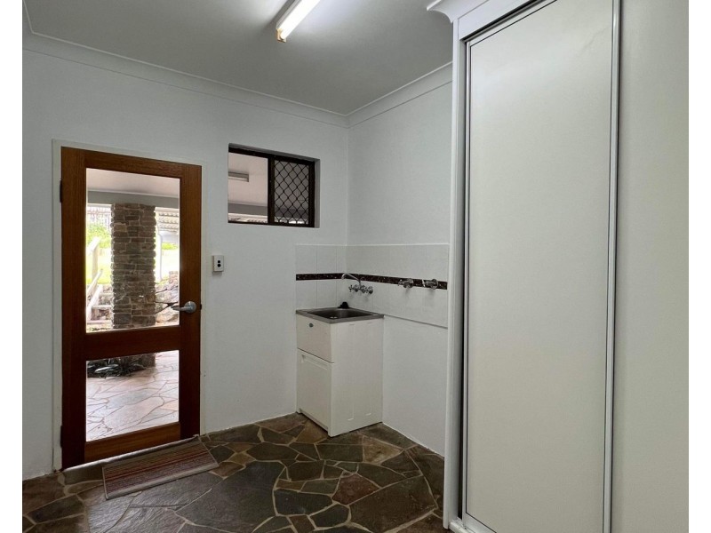12 Pomona Avenue, Mooroobool QLD 4870