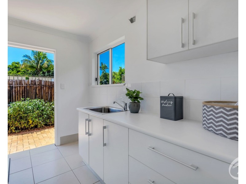 10 Green Avenue, Kewarra Beach QLD 4879