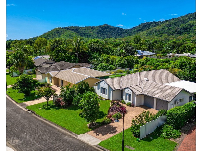 10 Green Avenue, Kewarra Beach QLD 4879