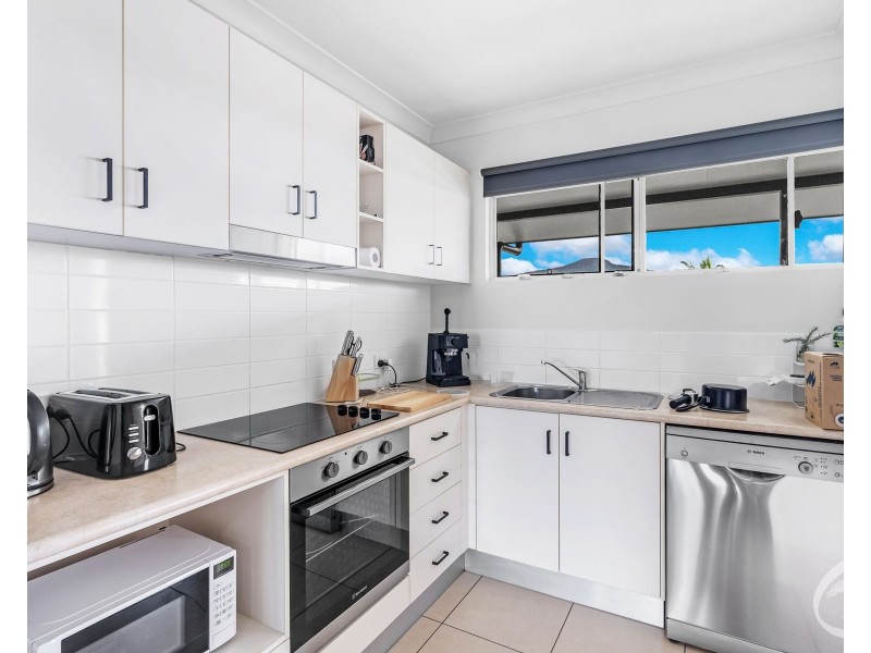 17/1-13 Ernest Street, Redlynch QLD 4870