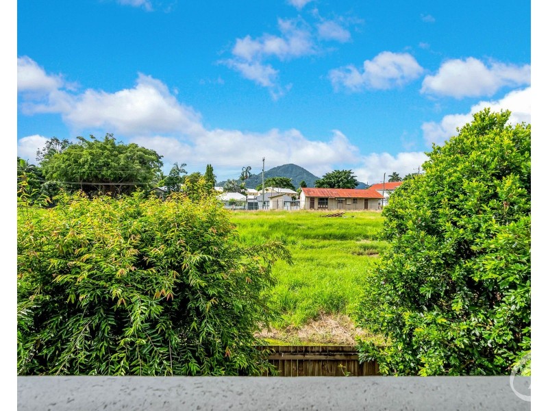 17/1-13 Ernest Street, Redlynch QLD 4870