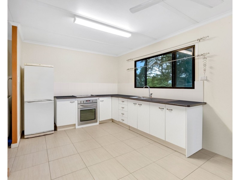 54 Mount Peter Road, Edmonton QLD 4869