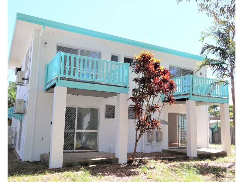 1/16 Mimosa Street, Holloways Beach QLD 4878