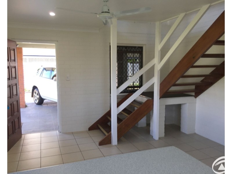 1/688 Bruce Highway, Woree QLD 4868