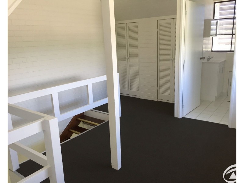 1/688 Bruce Highway, Woree QLD 4868