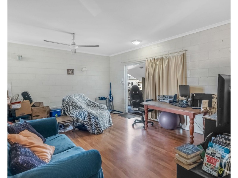 11/37-39 Winkworth Street, Bungalow QLD 4870