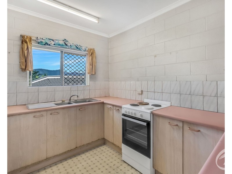 11/37-39 Winkworth Street, Bungalow QLD 4870
