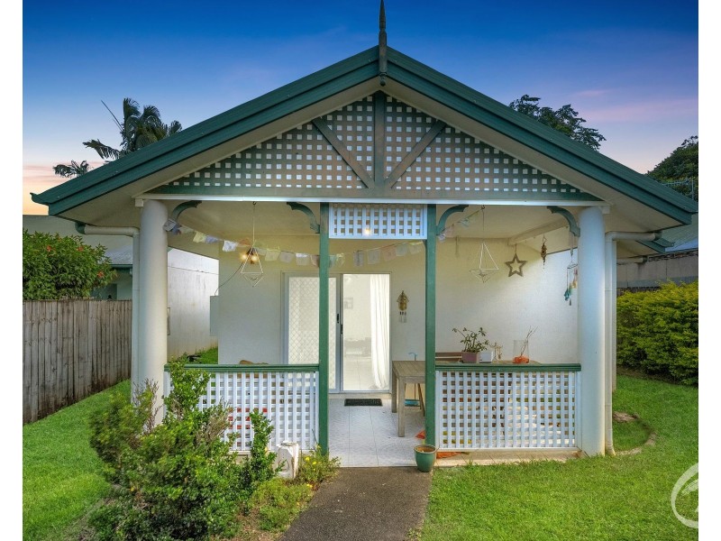 7 Rainy Mountain Place, Smithfield QLD 4878