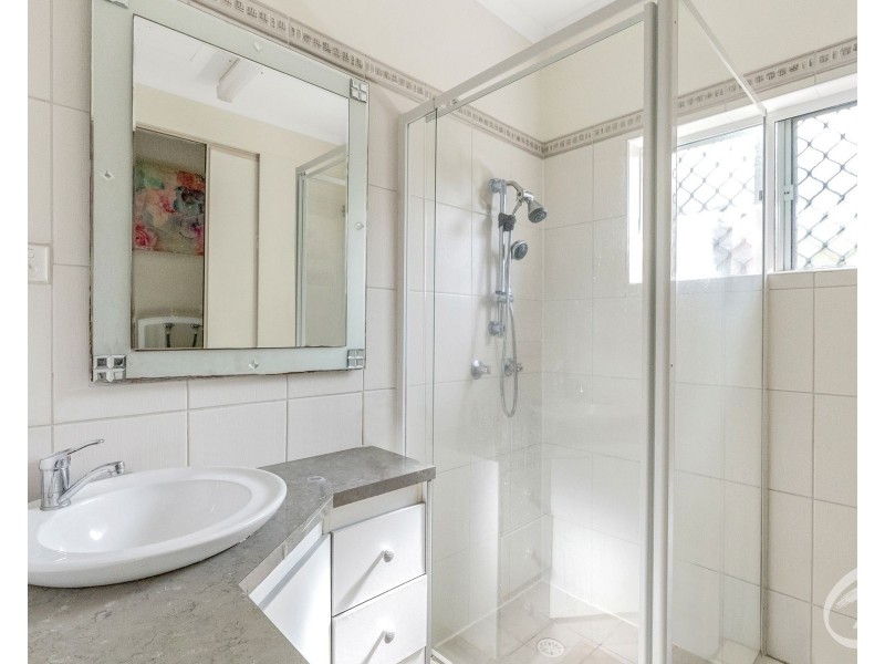 7 Rainy Mountain Place, Smithfield QLD 4878