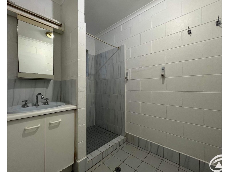 8/379-385 Mayers Street, Edge Hill QLD 4870