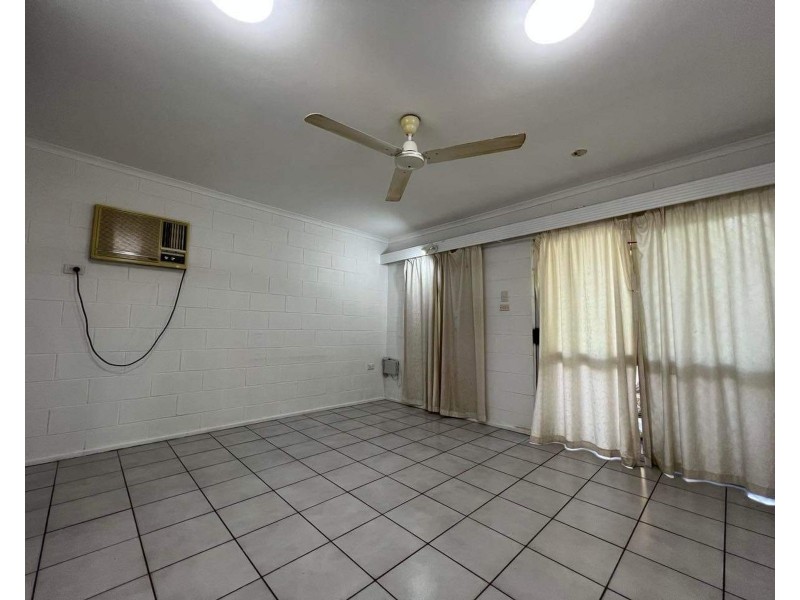 8/379-385 Mayers Street, Edge Hill QLD 4870