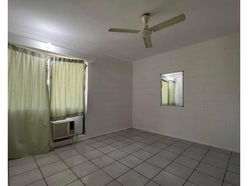 8/379-385 Mayers Street, Edge Hill QLD 4870