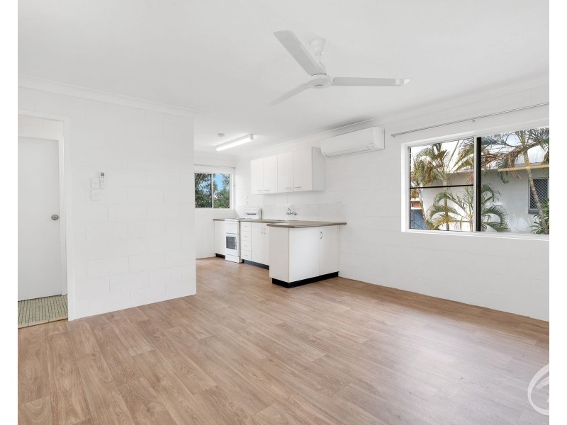 8/18 Curtin Street, Westcourt QLD 4870