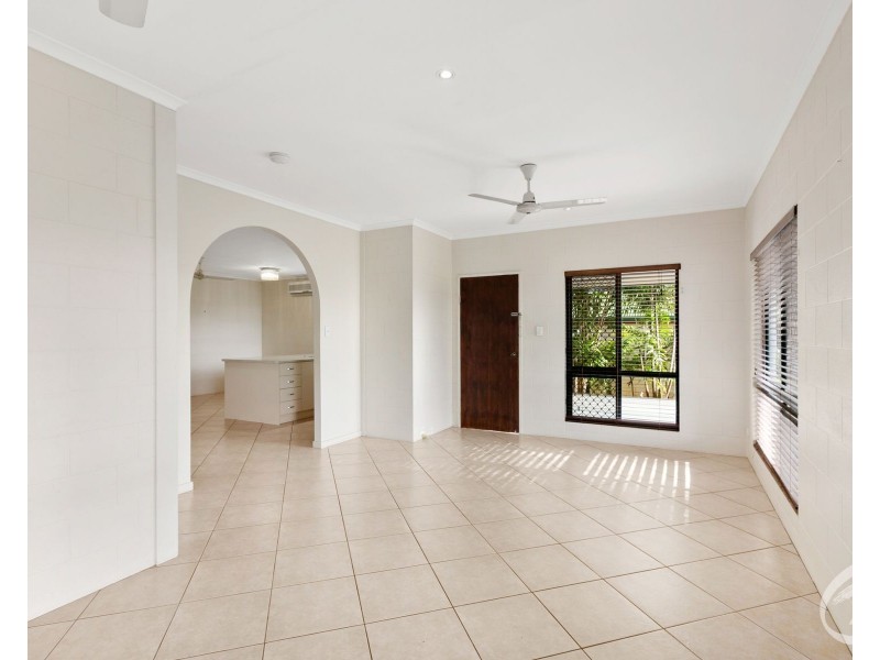 37 Pilosa Street, Redlynch QLD 4870