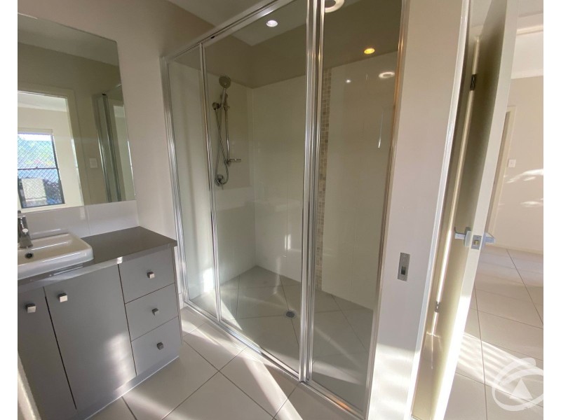 25 Como Close, Kewarra Beach QLD 4879