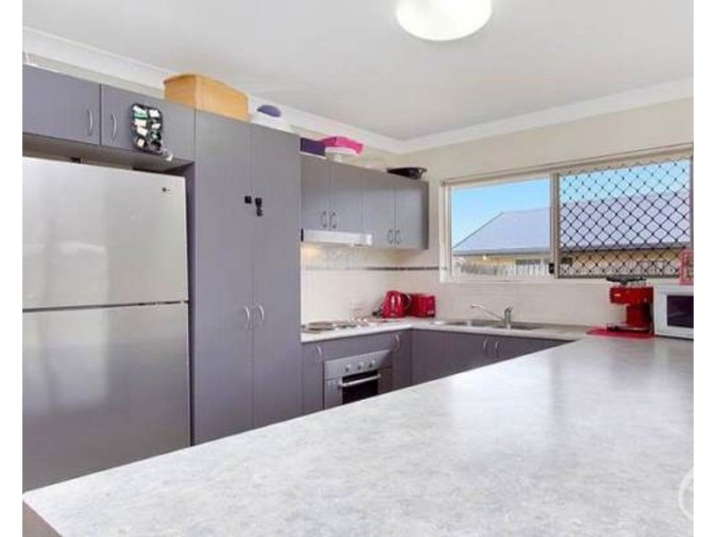 29 Cliffdale Street, Bentley Park QLD 4869
