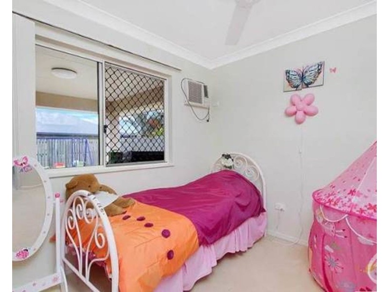 29 Cliffdale Street, Bentley Park QLD 4869
