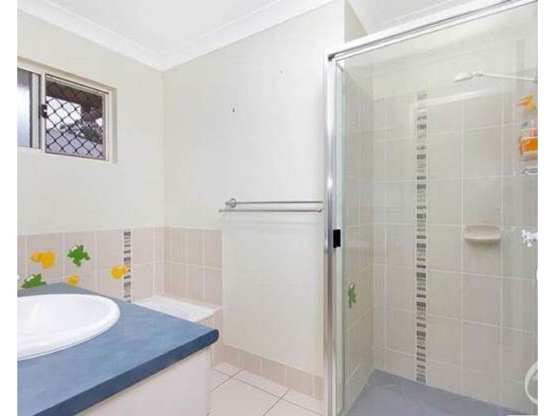 29 Cliffdale Street, Bentley Park QLD 4869